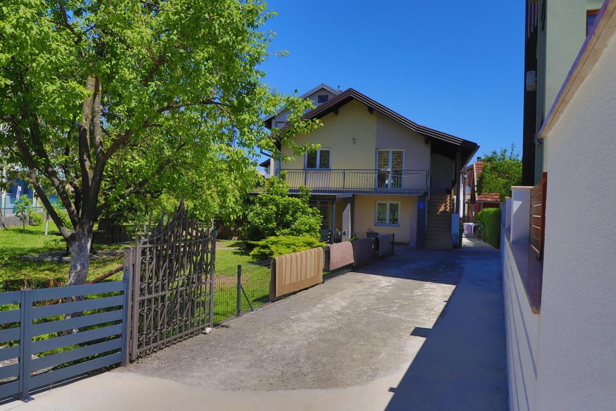 Apartman Ozimice 2 Bihać Екстериор снимка